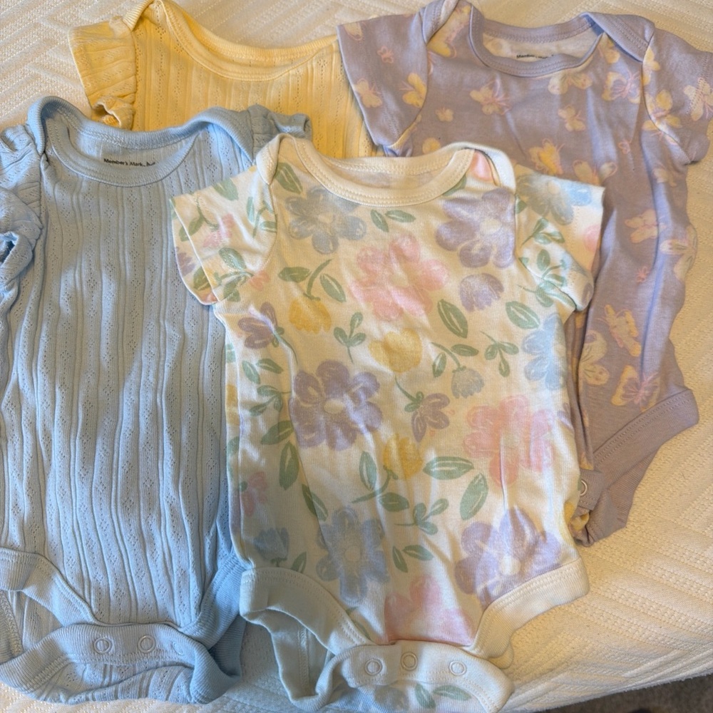 Pastel Floral & Solid Short-Sleeve Baby Bodysuit Set - Multicolor